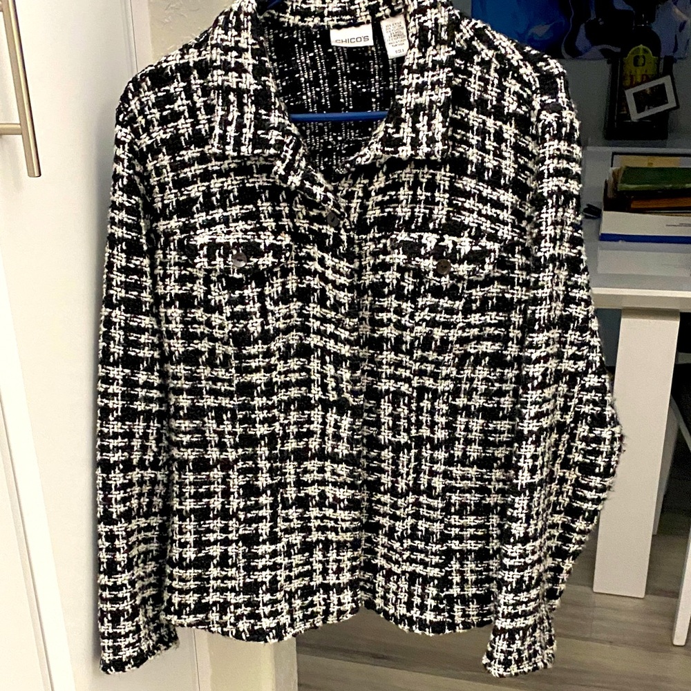 Chico’s Monochrome Tweed Blazer